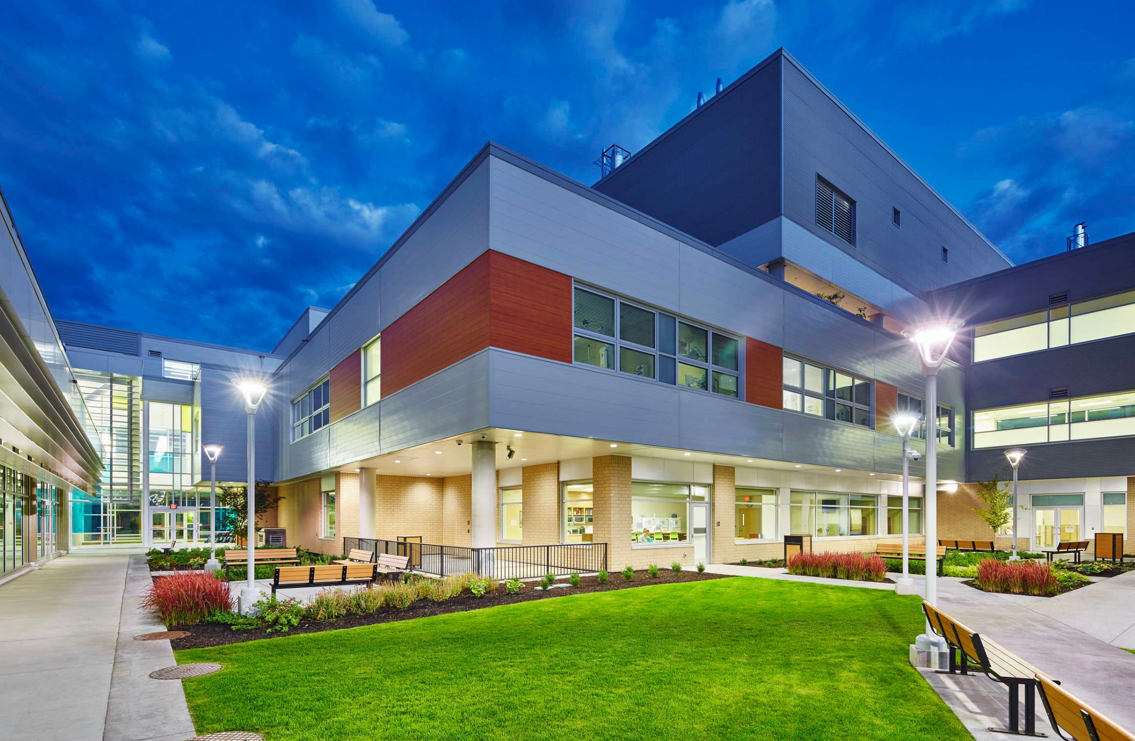 Exterior view of the Interior Heart and Surgical Centre entryway and front garden