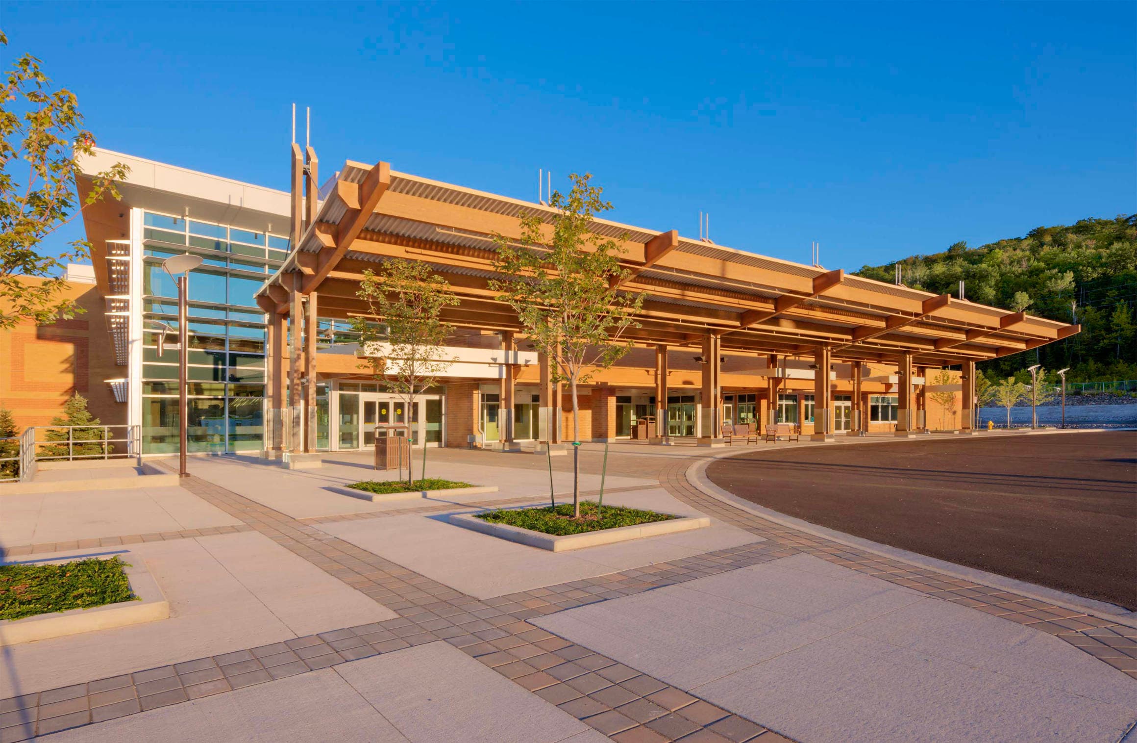 Exterior front entrance of the North Bay Regional Health Centre