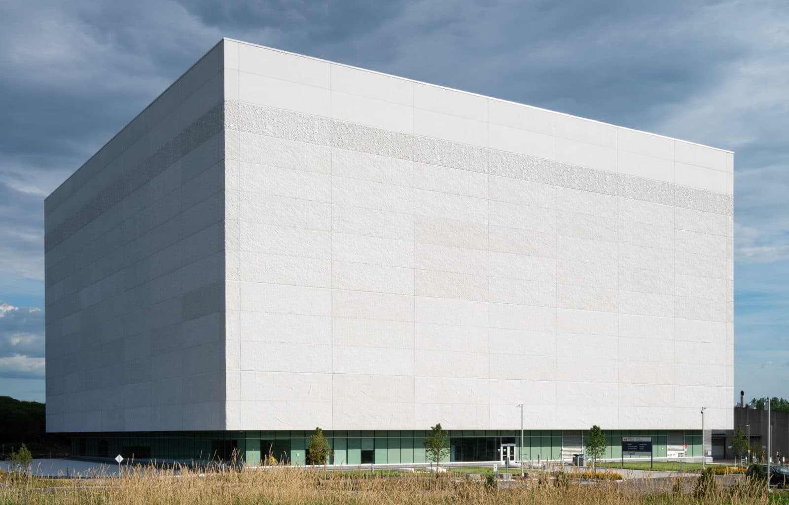 Cube-shaped new Preservation Storage Facility in Gatineau