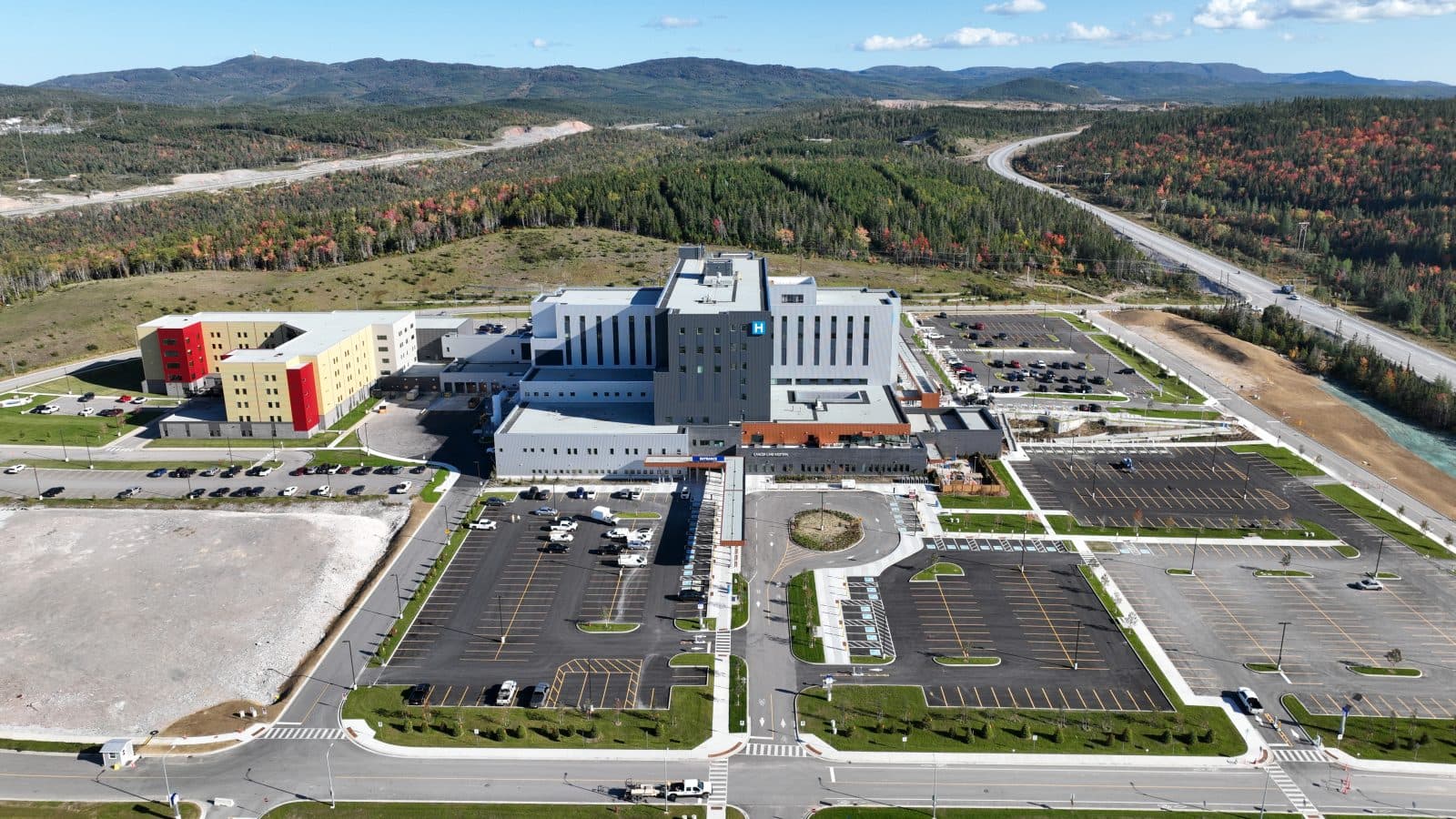 Aerial view of the new Western Memorial Regional Hospital