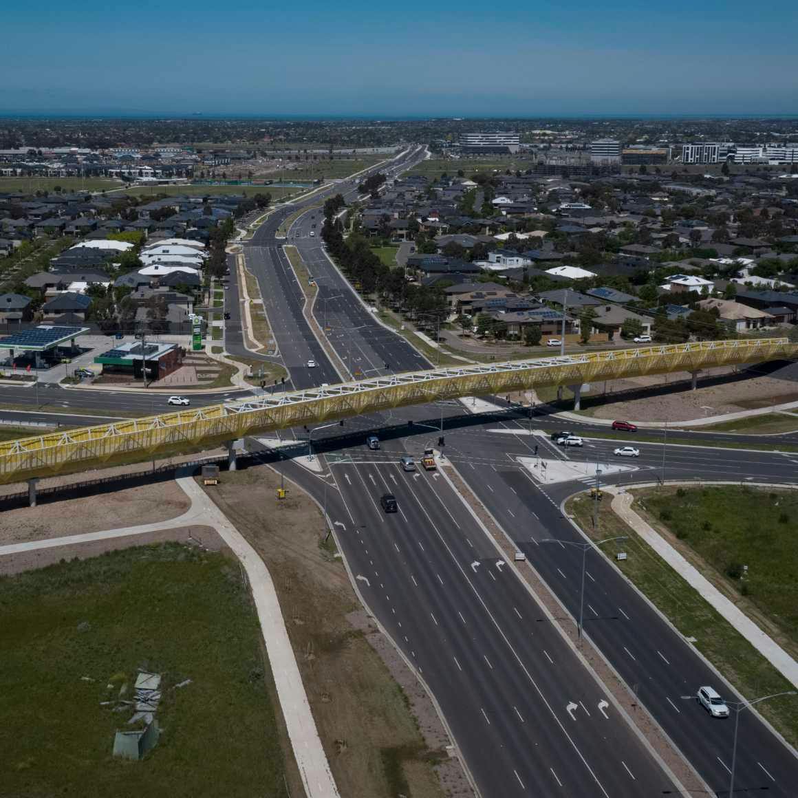 Construction completed on first-of-its-kind Western Roads Upgrade image